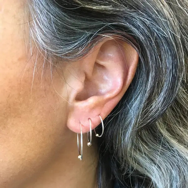 16mm Sleeper Hoop Earrings â Silver â Small