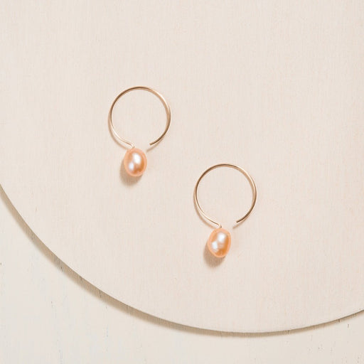 Basic Gold Filled Hoop Earrings - Peach Pearl - 24mm - Camillette