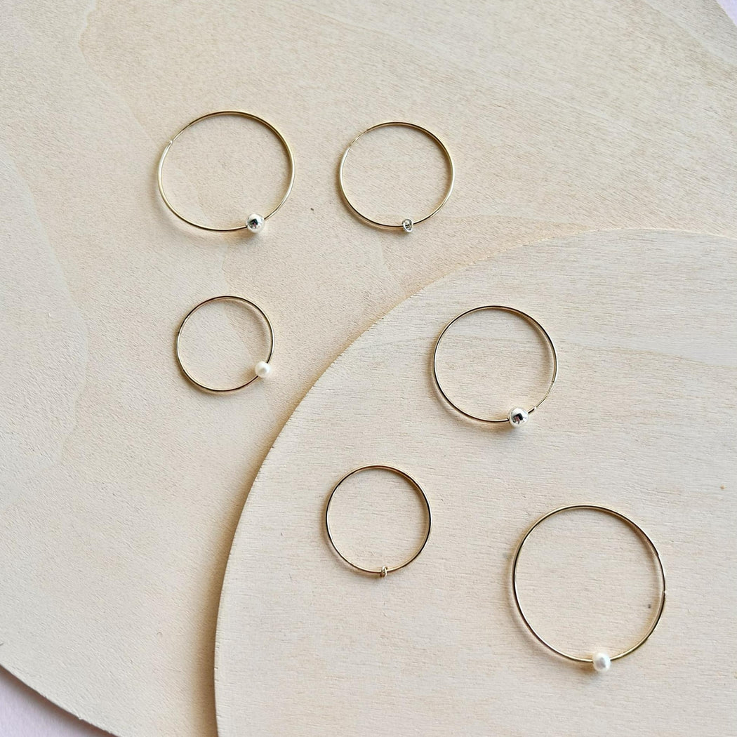 Hoop Earrings with Freshwater Pearl - 10k Yellow Gold - 35mm - Camillette