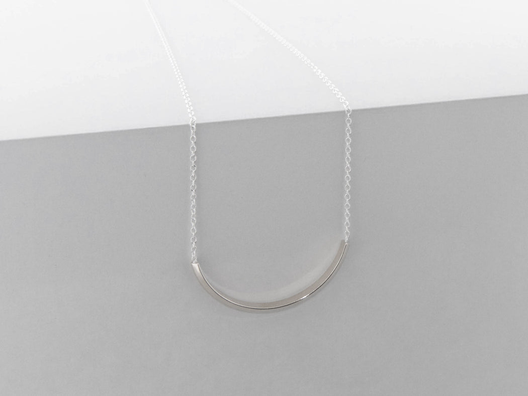 Line Arc Necklace – Sterling Silver - Camillette